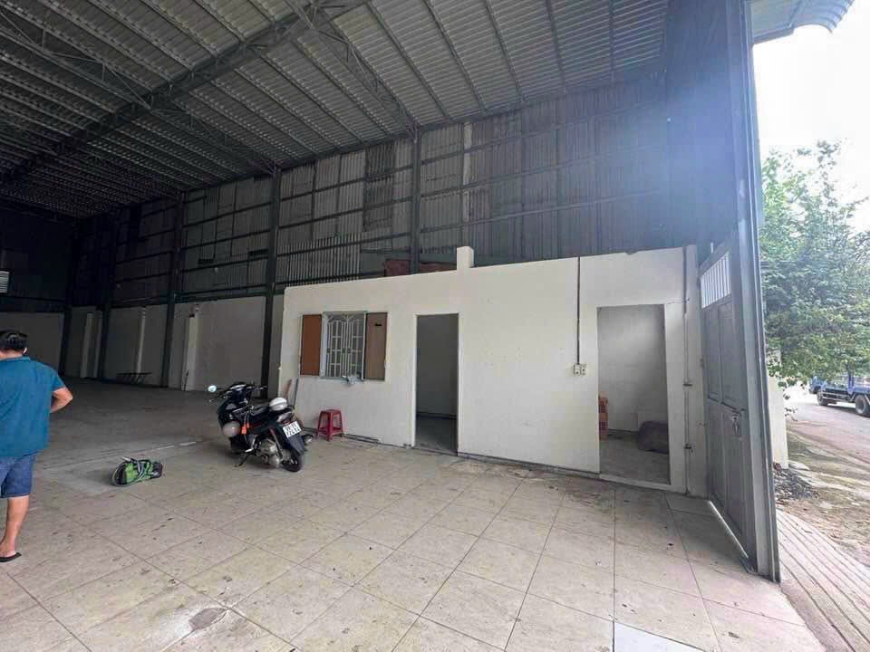 CHO THUÊ NHÀ KHO 222M² – MẶT TIỀN ĐƯỜNG PHÙNG HƯNG, GẦN HOÀNG THỊ LOAN – GIÁ CHỈ 12 TRIỆU/THÁNG - Ảnh chính